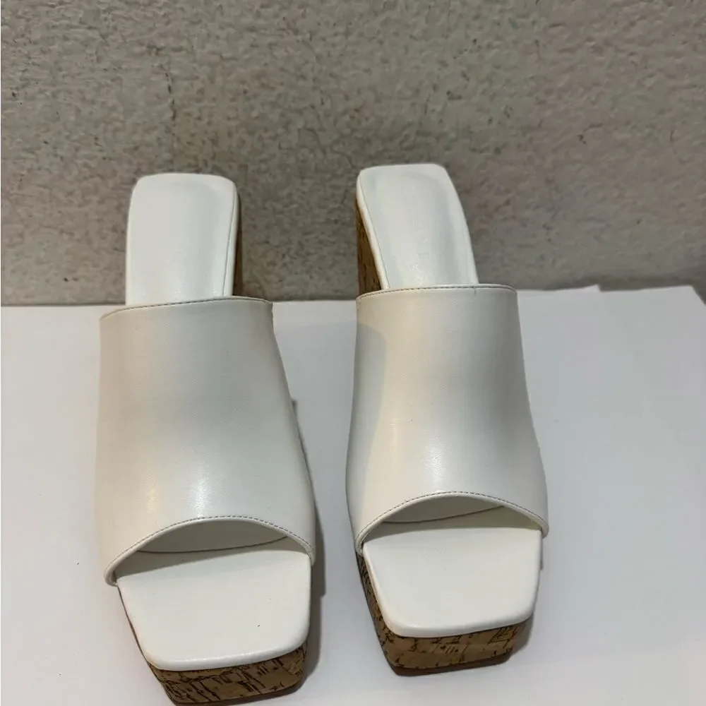 NEW BILLINI white wedge  sandals